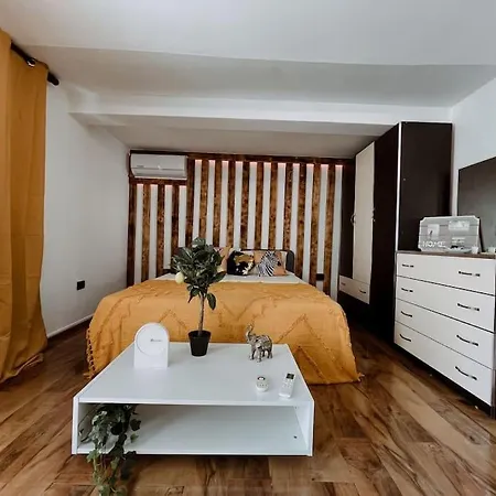 Floors Durrës